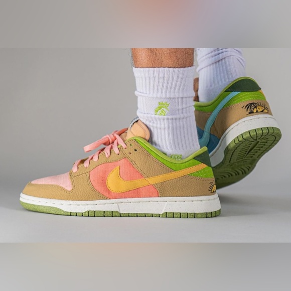 NWT  Nike Dunk Sun Club Low Retro SE NN Size 7 men 8.5W - Picture 12 of 12